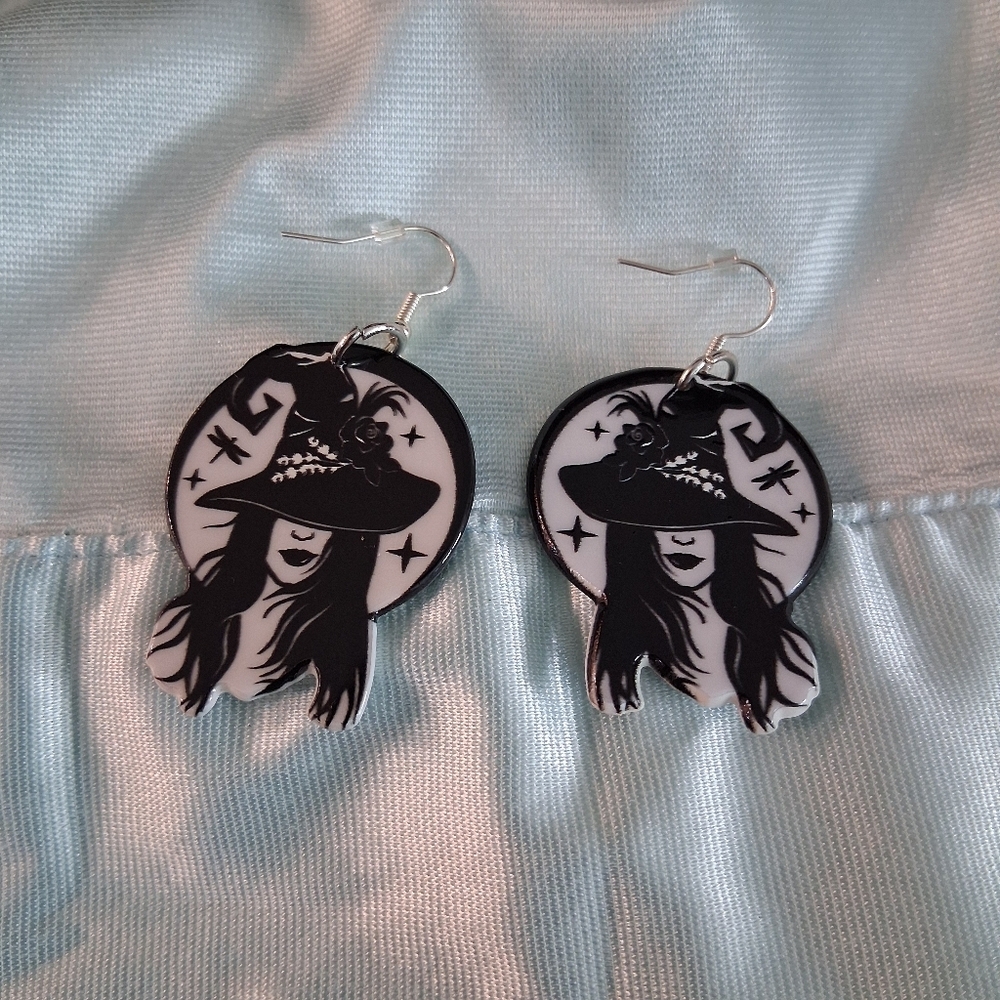 Witchy Woman Earrings Witch Hat Black & White French Hooks - Picture 9 of 11